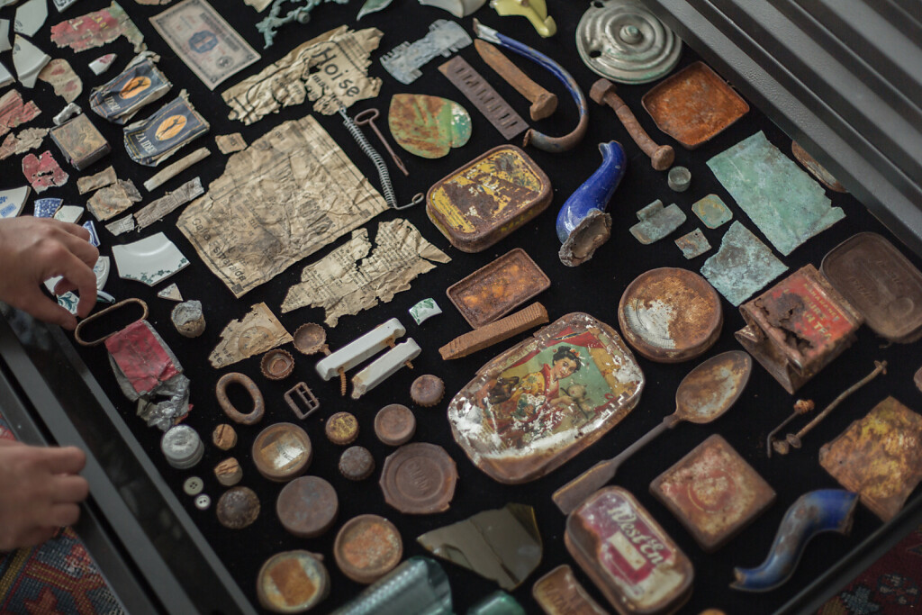 Esperanza, Porvenir, Prosperidad, Progreso, Victoria (Cabinet of curiosities)